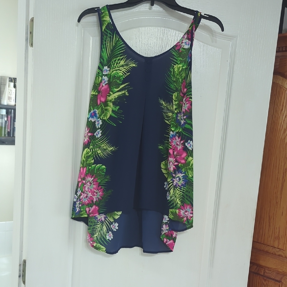 Floral Navy Sleeveless Top